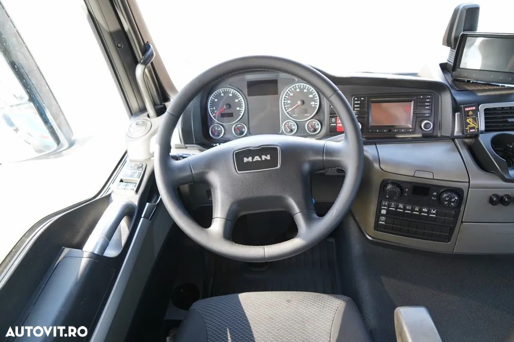 MAN TGS 18.320 / 4x2 / PLATFORMĂ - 6,8 M + FASSI F135 HDS / Rază de acțiune 8 m / PODEA REZISTENTĂ / RADIOCOMANDĂ / ROTATOARE / IMPORTAT - 29