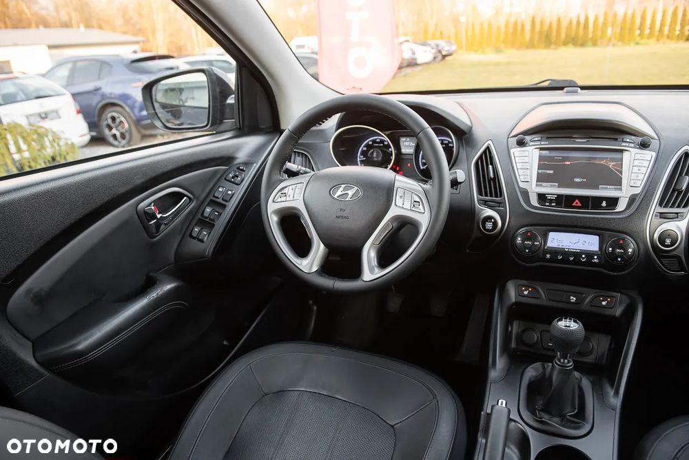 Hyundai ix35 2.0 4WD Premium - 18