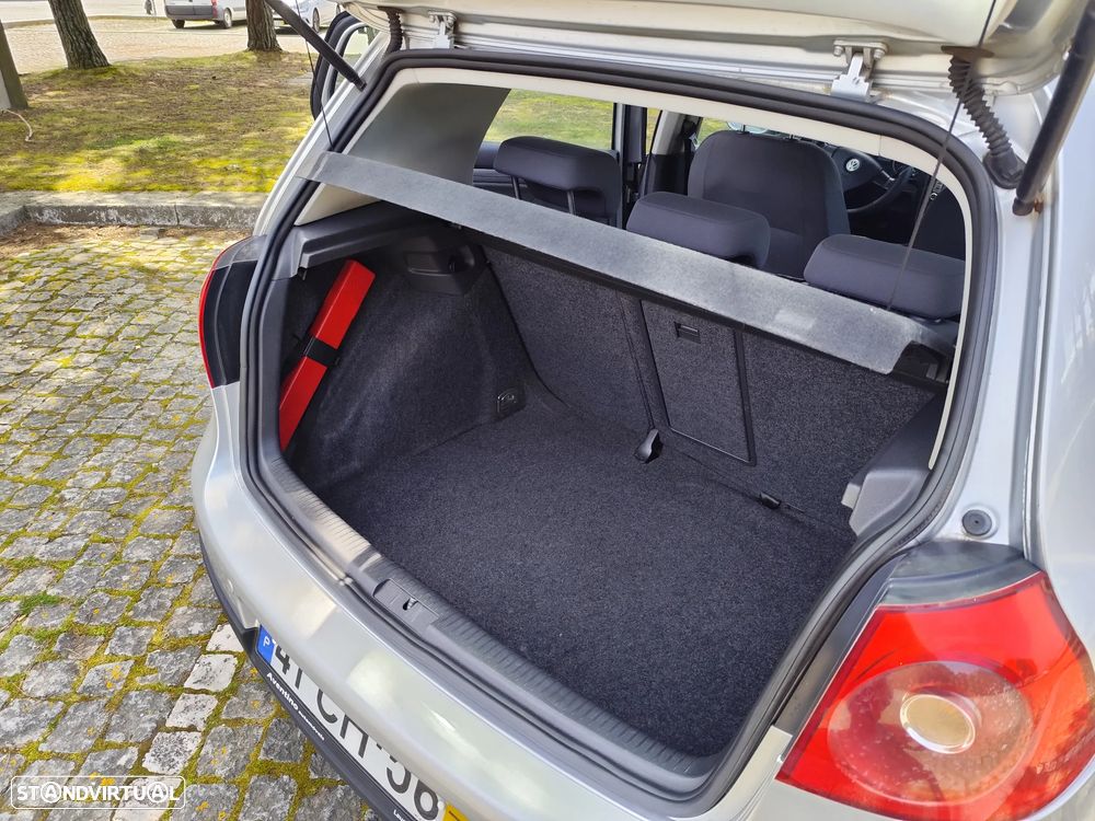 VW Golf 1.9 TDi Confortline DSG - 49