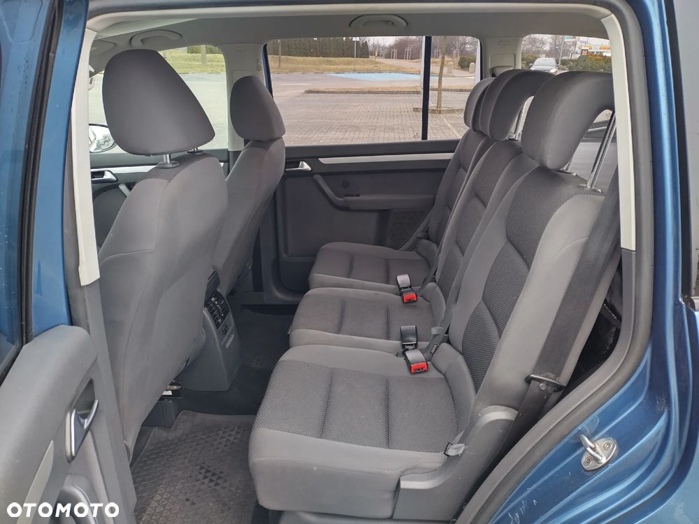 Volkswagen Touran 1.6 TDI DPF BlueMotion Technology Trendline - 5