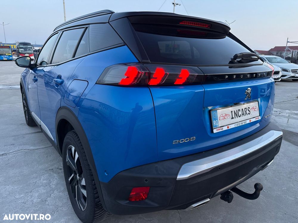 Peugeot 2008 PureTech 130 EAT8 GT Exclusive - 27