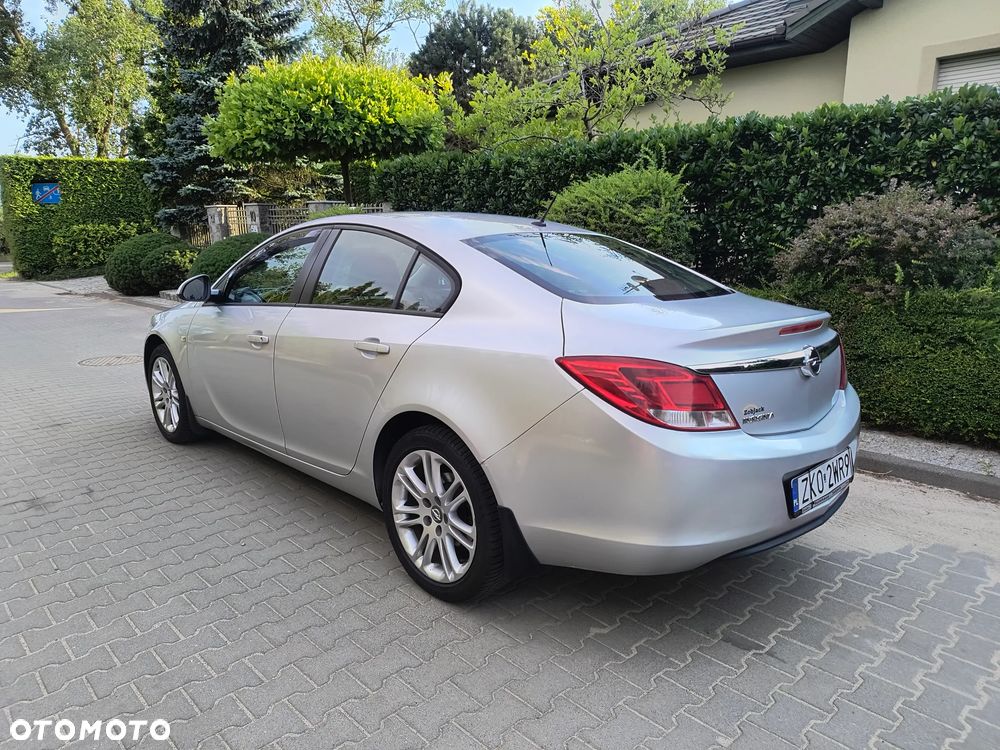Opel Insignia - 11