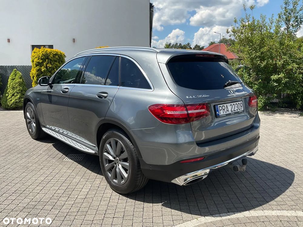 Mercedes-Benz GLC 250 4Matic 9G-TRONIC AMG Line - 17