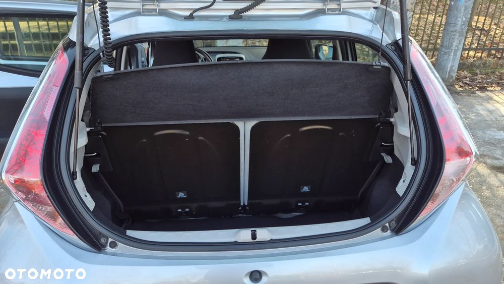 Toyota Aygo x-play - 13