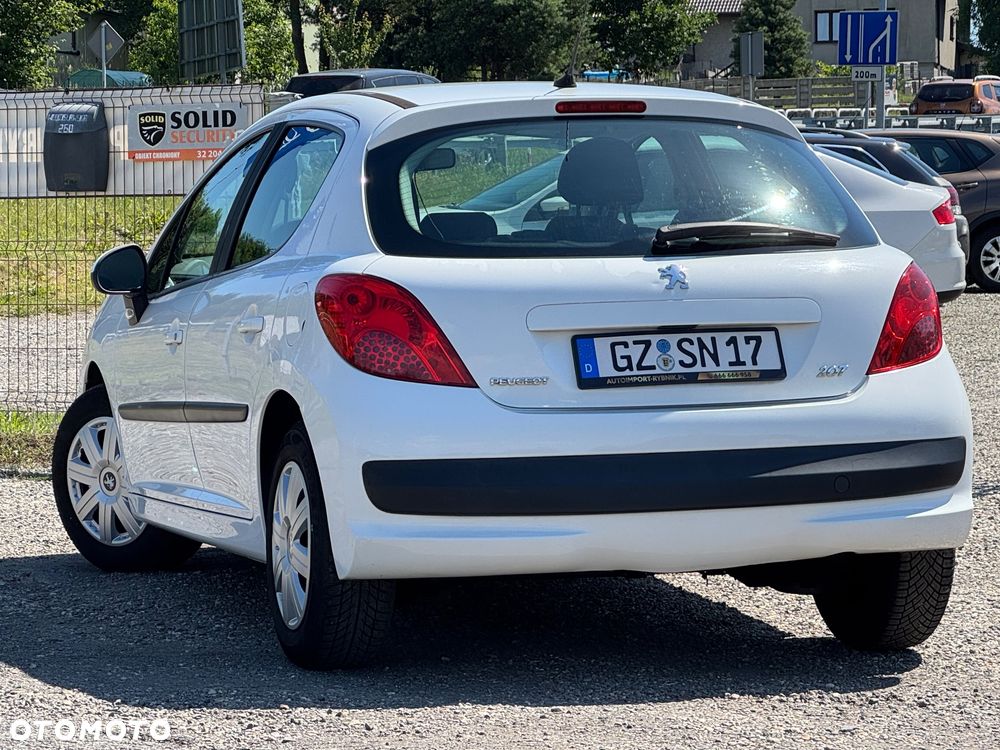 Peugeot 207 1.4 16V Trendy - 4
