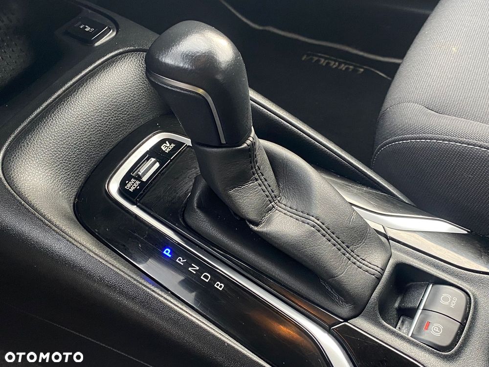 Toyota Corolla 1.8 Hybrid Comfort - 19