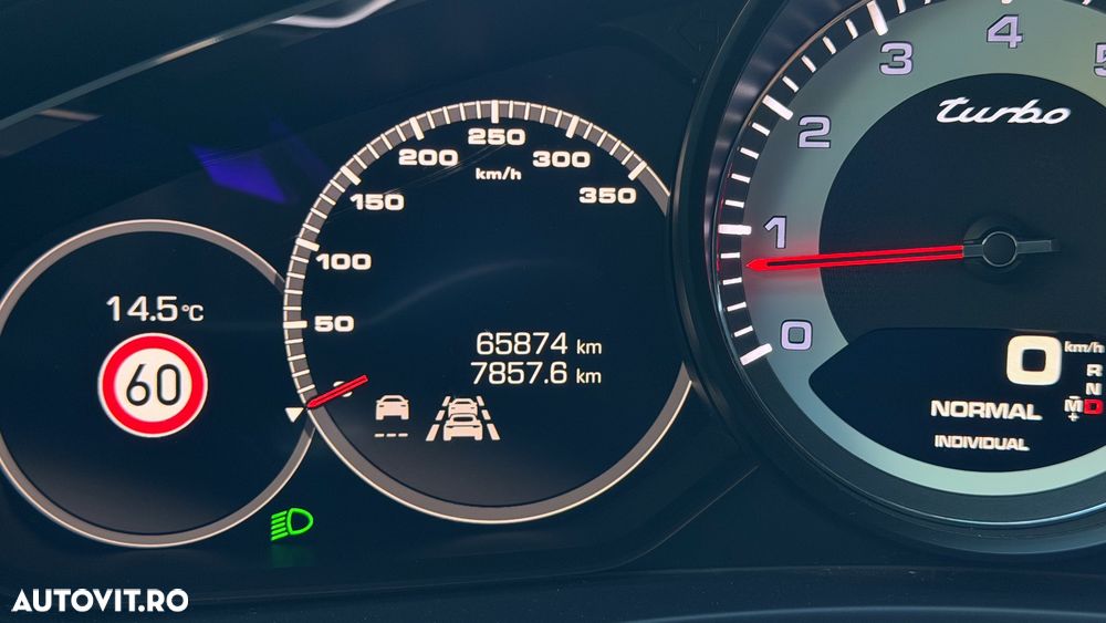 Porsche Panamera Turbo - 16