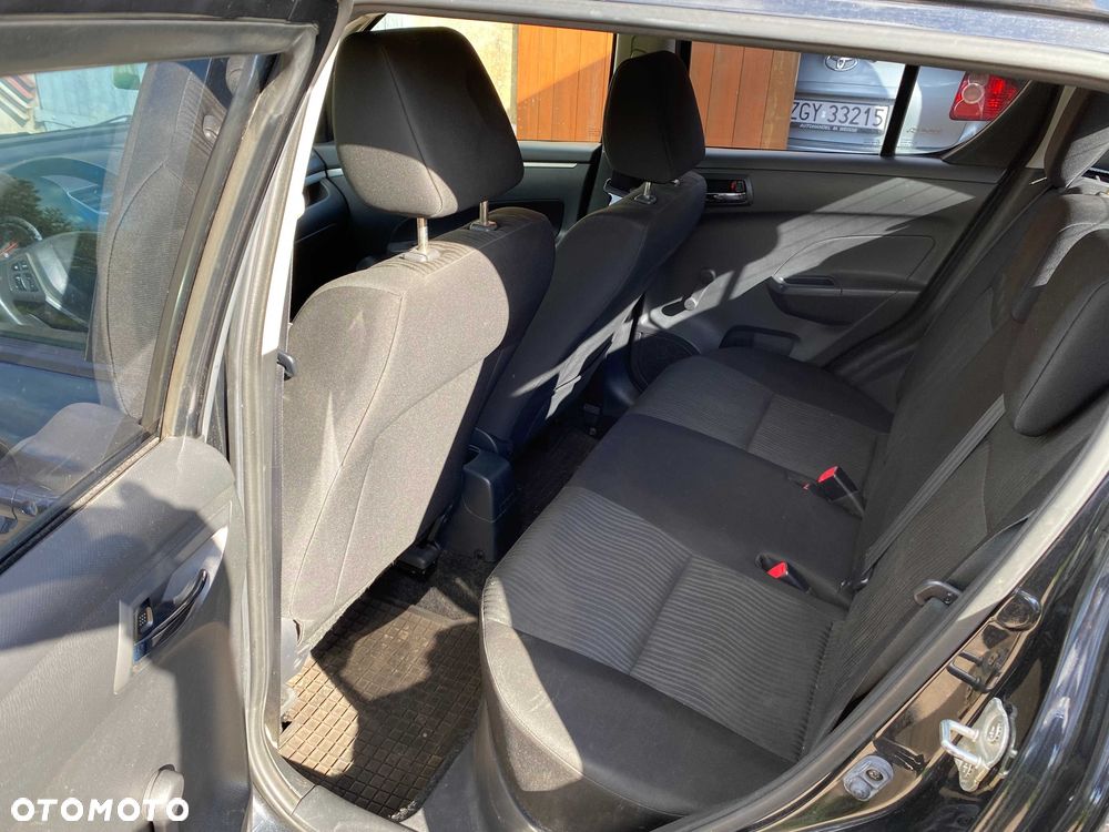 Suzuki Swift - 8