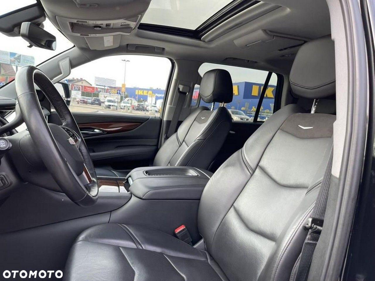 Cadillac Escalade - 26
