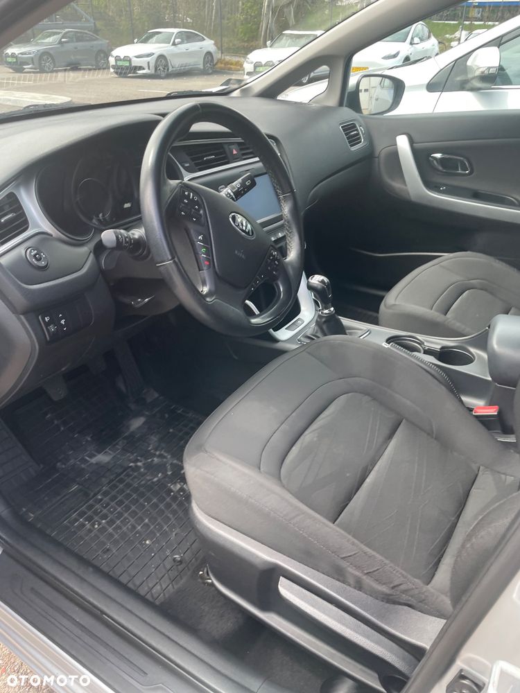 Kia Ceed 1.6 GDI Smart Plus - 10