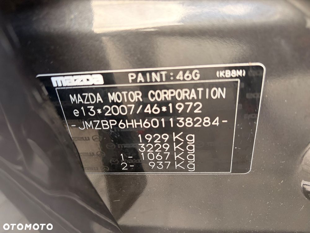 Mazda 3 2.0 mHEV Hikari - 14