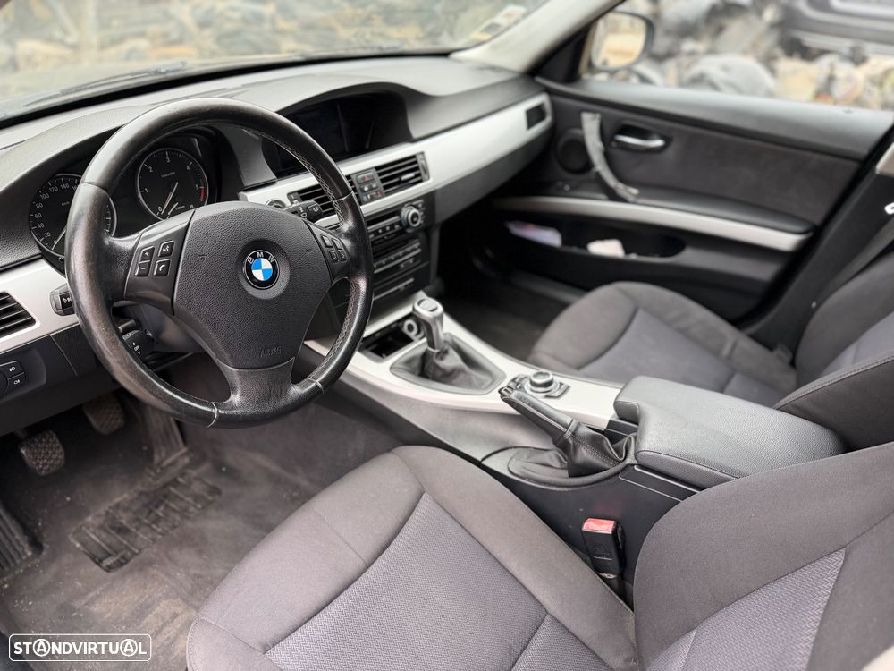 BMW Serie 3 E90 De 2011 para Peças - 5