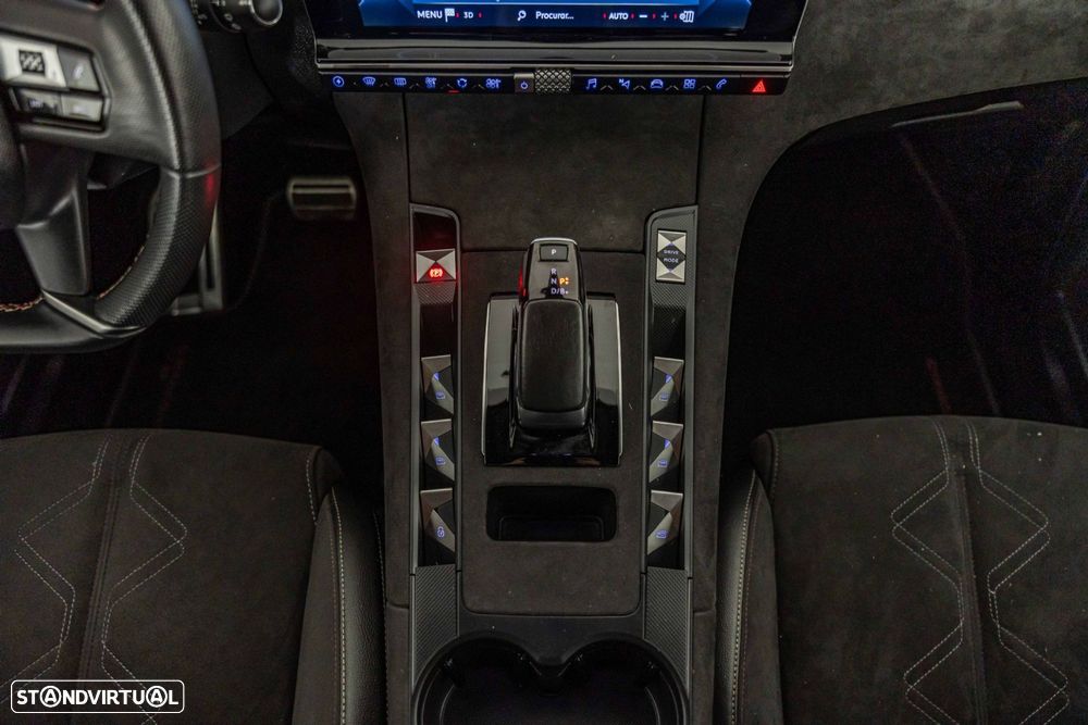 DS DS7 Crossback E-Tense Performance Line EAT8 - 31