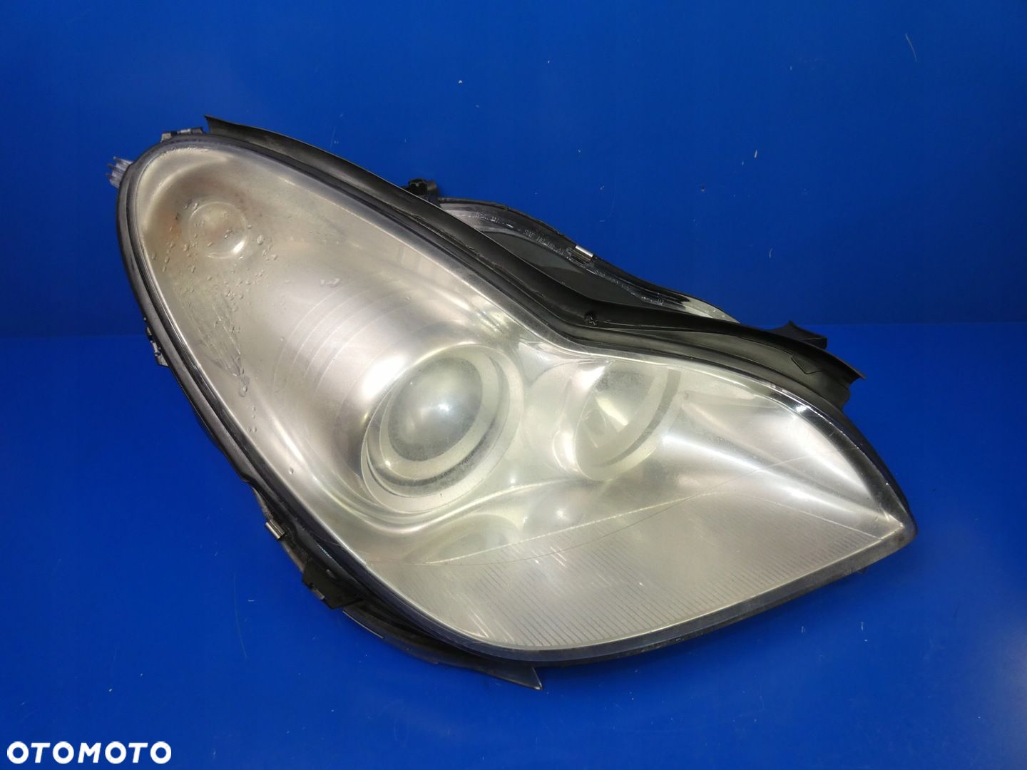 MERCEDES CLS W219 LAMPA PRAWY PRZÓD H7 PRAWA - 1