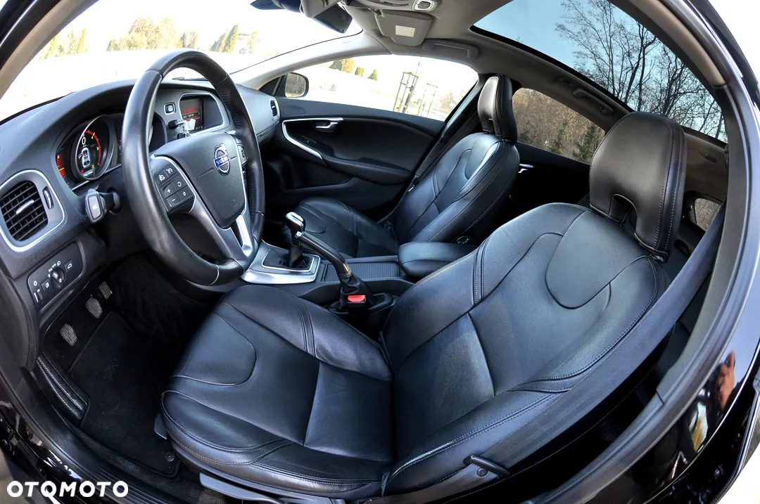 Volvo V40 D2 Drive-E Summum - 6