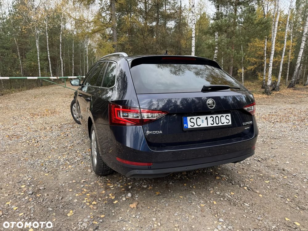 Skoda Superb ver-2-0-tdi-scr-4x4-ambition-dsg - 6
