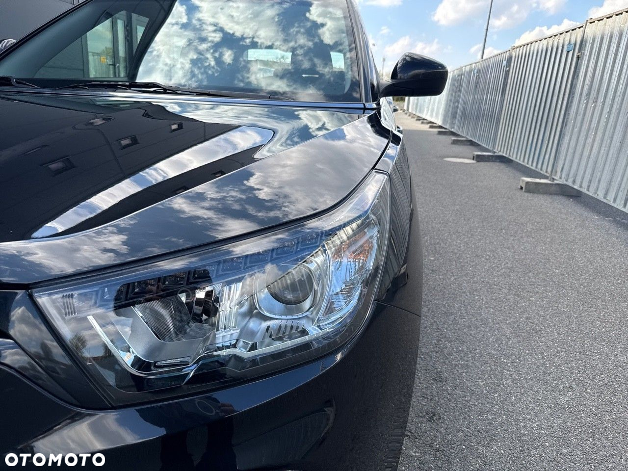 SsangYong/KGM Tivoli - 12