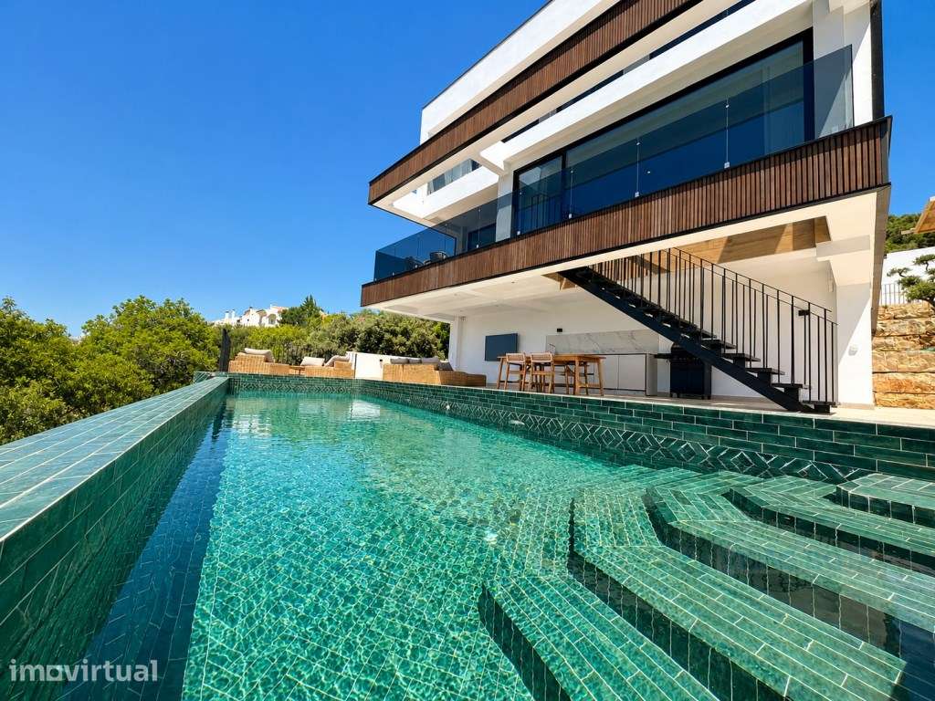 Moradia de Luxo com Vista Mar no Triângulo Dourado - Grande imagem: 2/24