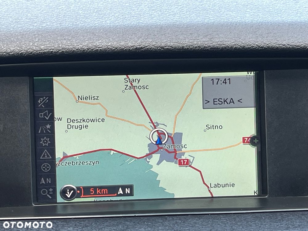 BMW X1 sDrive18d - 14