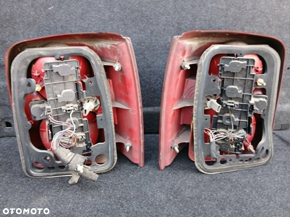 Volkswagen Passat B5 kombi lift lampa tylna lewa, prawa. - 4