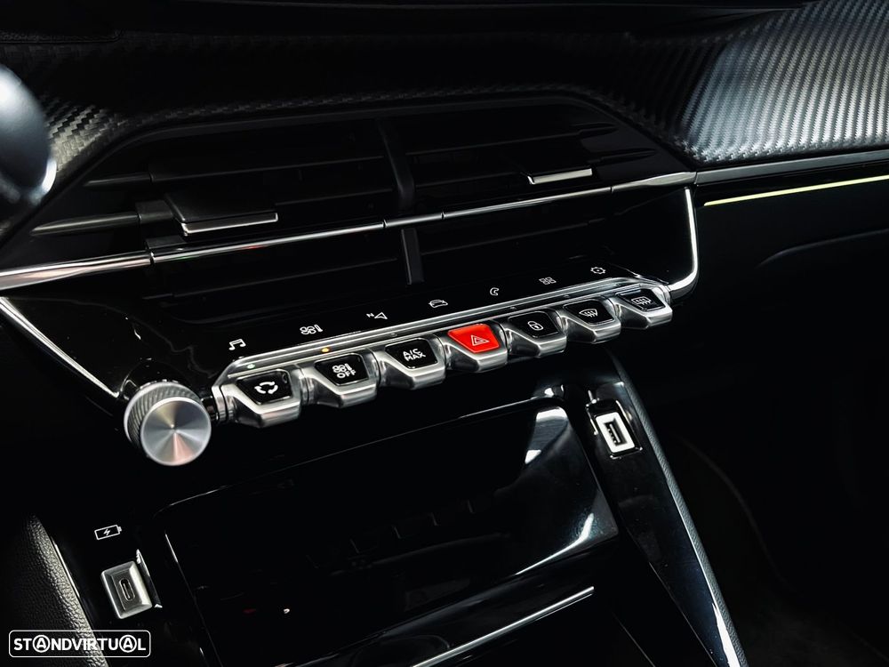 Peugeot 2008 1.2 PureTech GT Line - 23