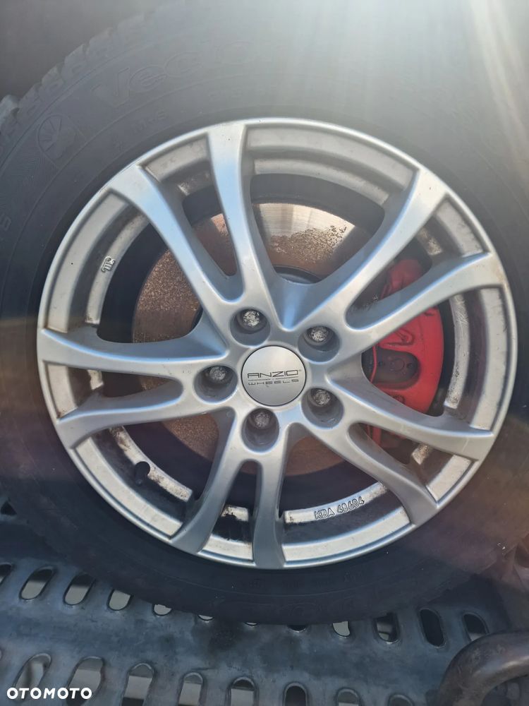 Volkswagen Passat 1.9 TDI 77KW 2007r cały na części - 3