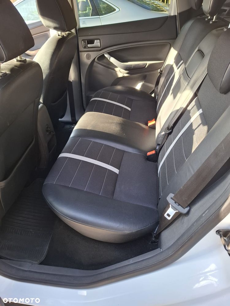 Ford Kuga 2.0 TDCi 4x4 Titanium - 13