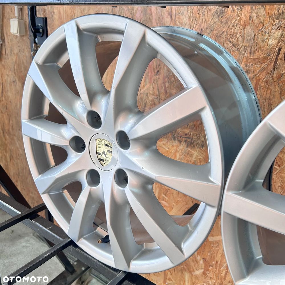 4 FELGI ALU. PORSCHE CAYENNE 18'' 8J  ET53 - 10