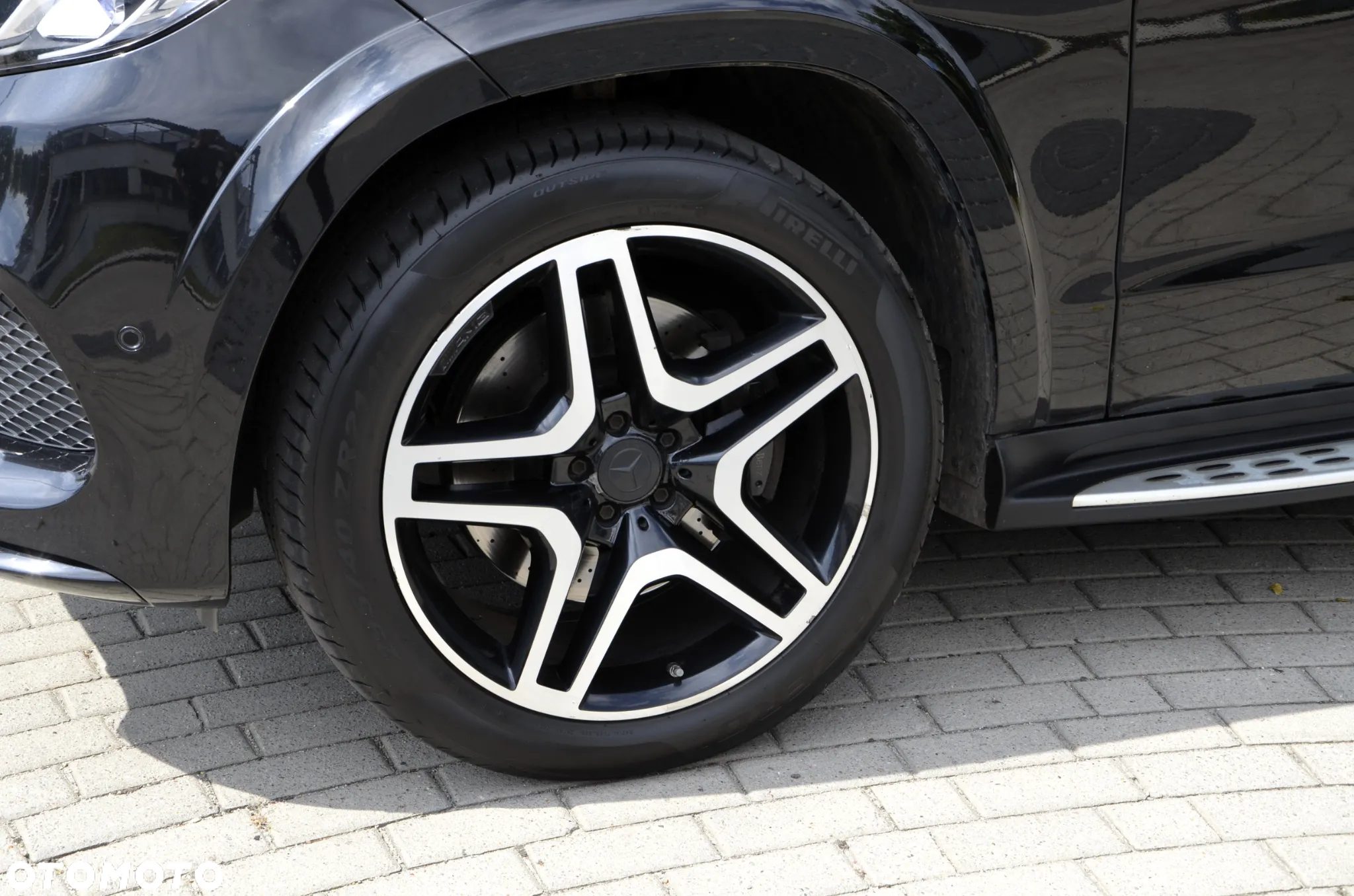 Mercedes-Benz GLS 500 4-Matic - 3