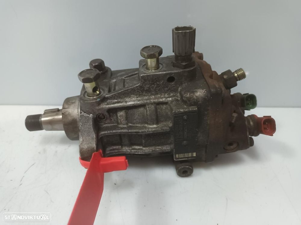 BOMBA DE INJEÇÃO TOYOTA COROLLA E12 - 1