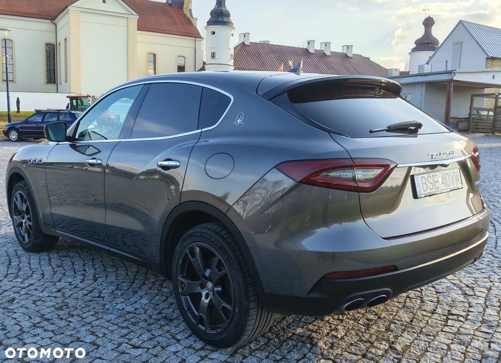 Maserati Levante - 4