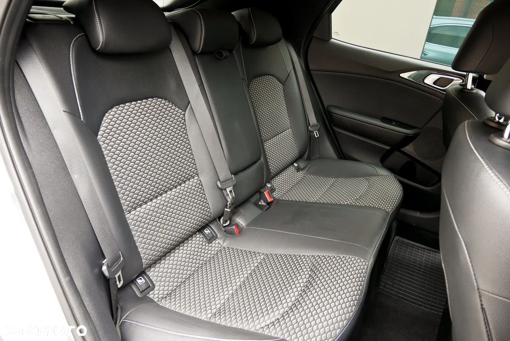 Kia XCeed 1.5 T-GDI Business Line DCT - 15
