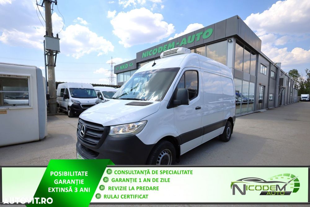 Mercedes-Benz Sprinter - 2