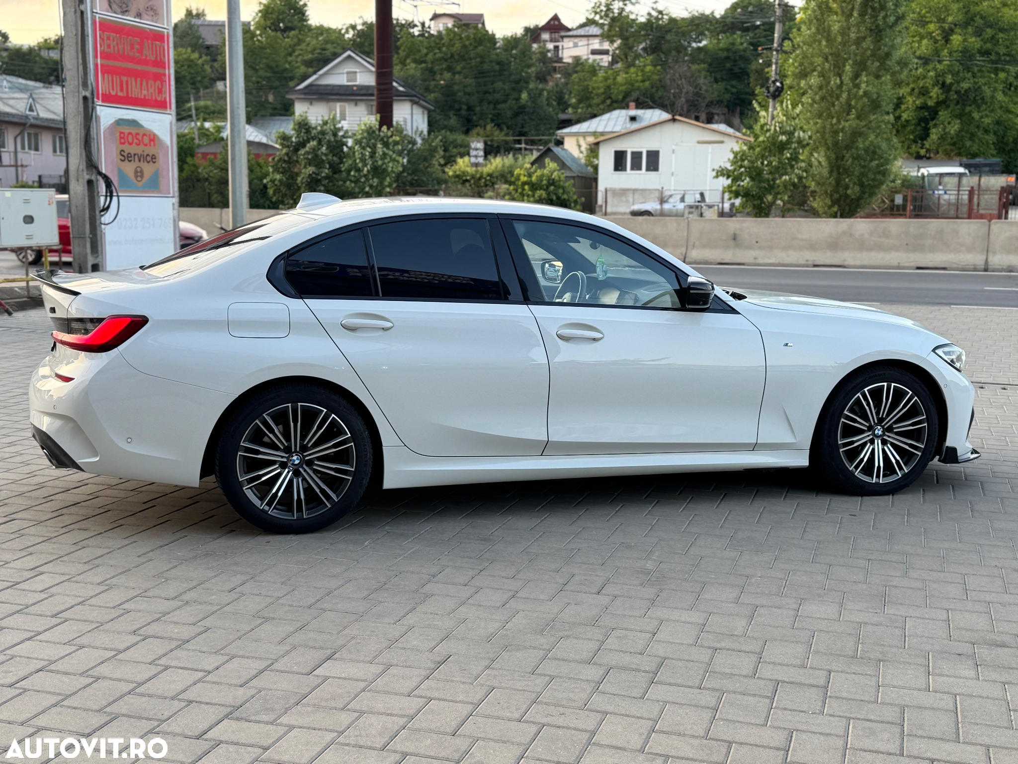 BMW Seria 3 - 25