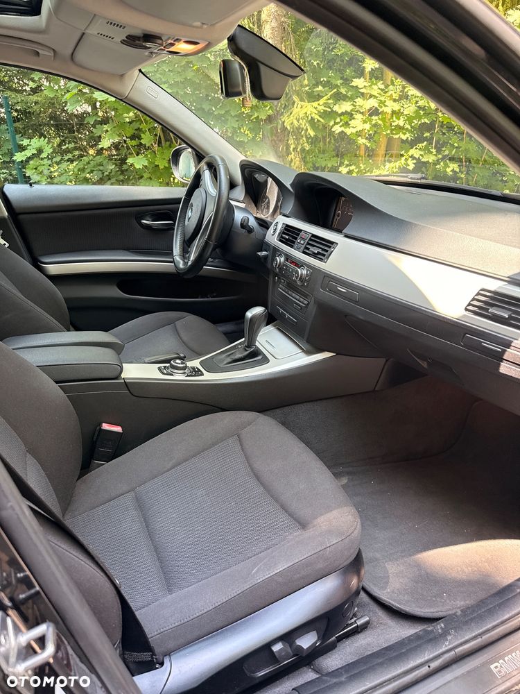BMW Seria 3 ver-320d-xdrive - 12