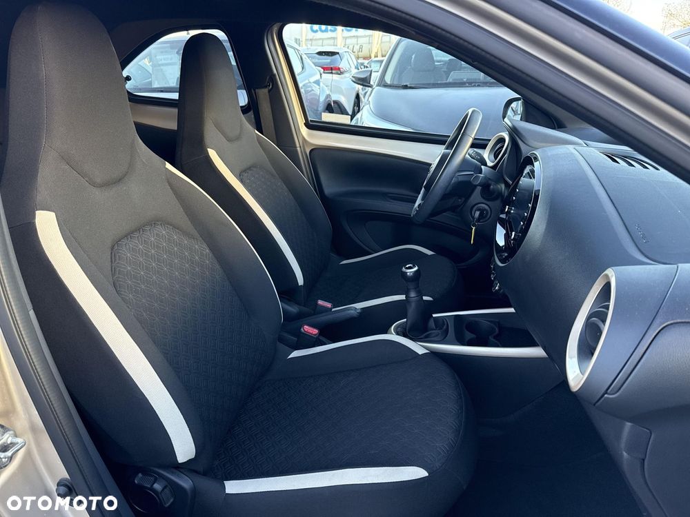 Toyota Aygo X - 9