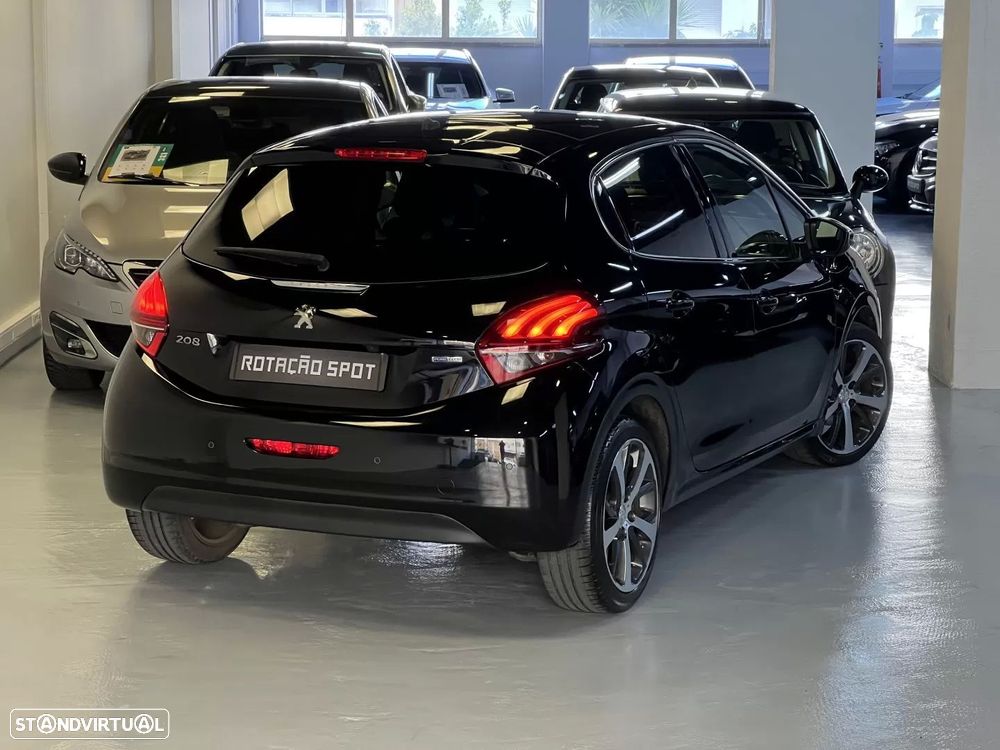Peugeot 208 1.2 PureTech Signature - 3