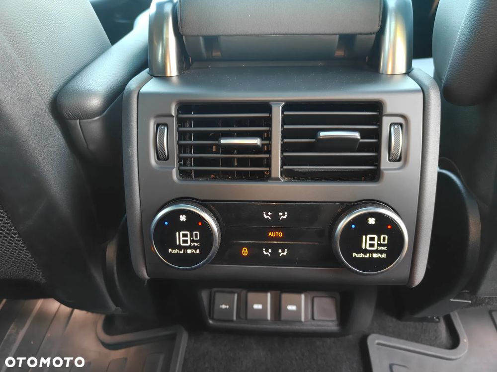 Land Rover Discovery 3.0 P360 mHEV R-Dynamic HSE - 36