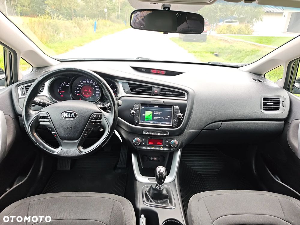 Kia Ceed 1.4 L - 17