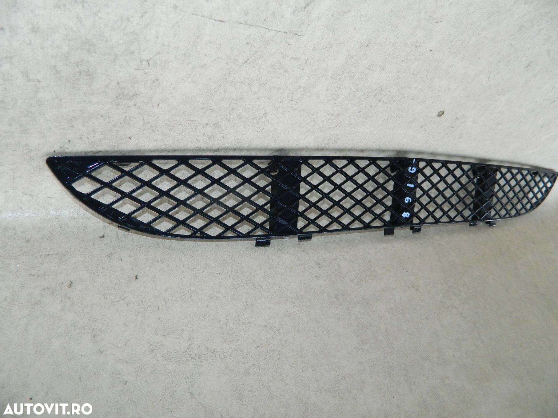Grila intre proiectoare, Mercedes E-Class W210 facelift, 00-02, 2108850053 - 7