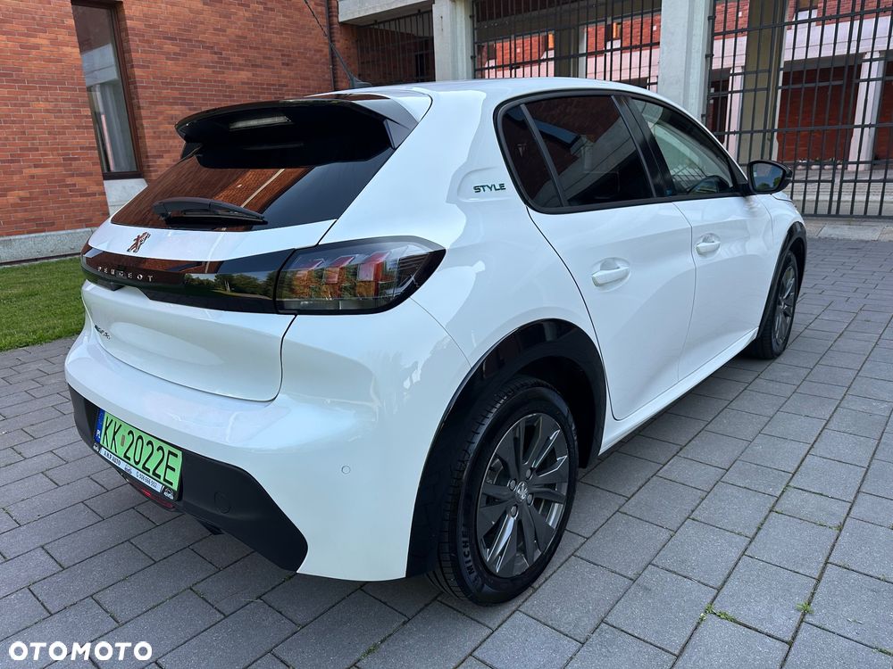 Peugeot 208 50kWh Style - 17