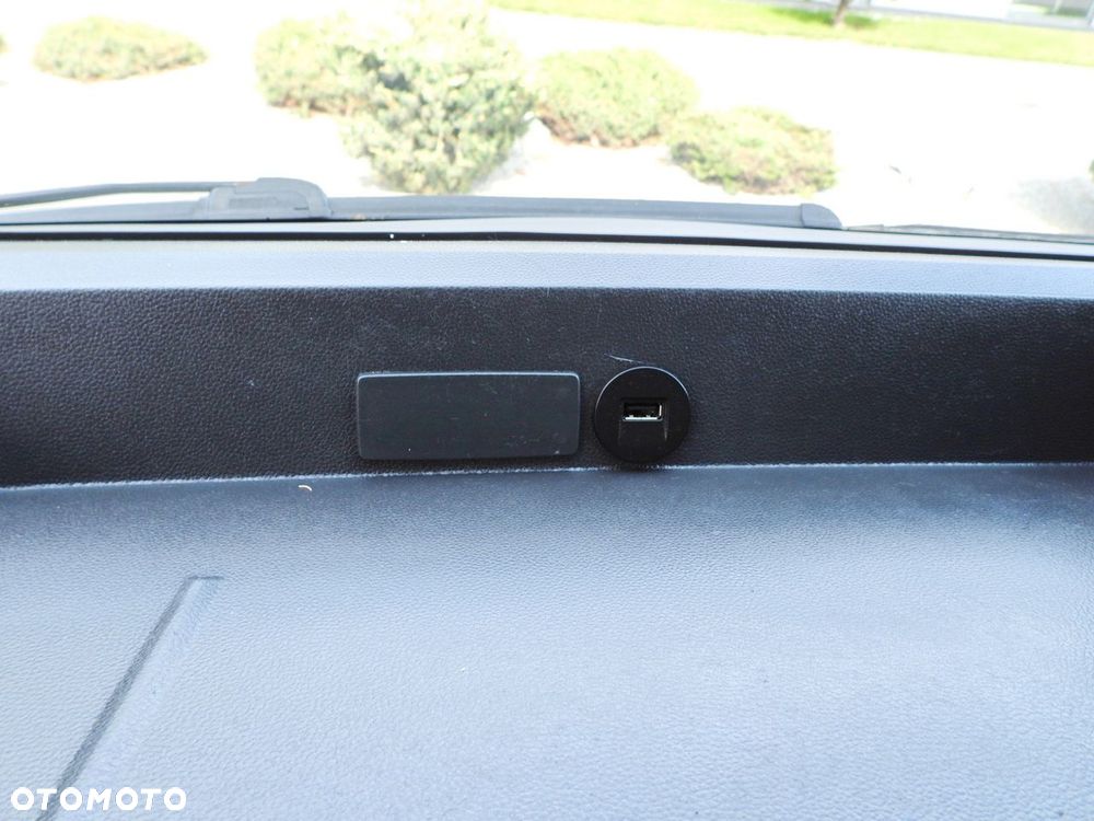 Renault MASTER  PLANDEKA 10 PALET WEBASTO TEMPOMAT LEDY PNEUMATYKA KLIMATYZACJA  165KM - 37