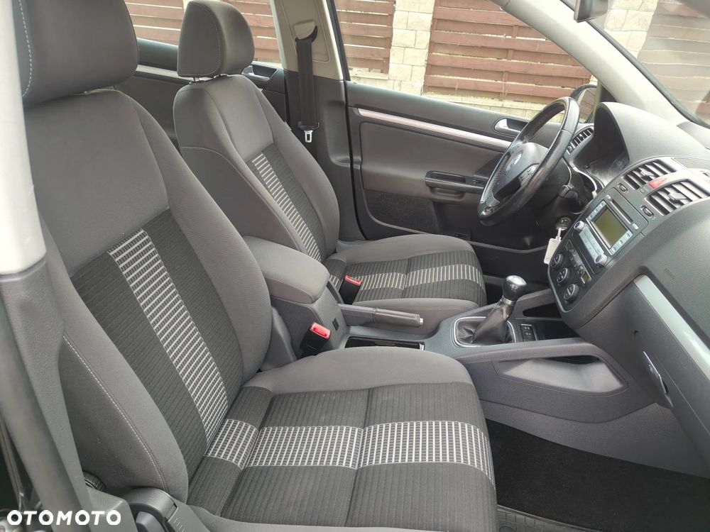 Volkswagen Golf 1.9 TDI DPF United BlueMotion - 21