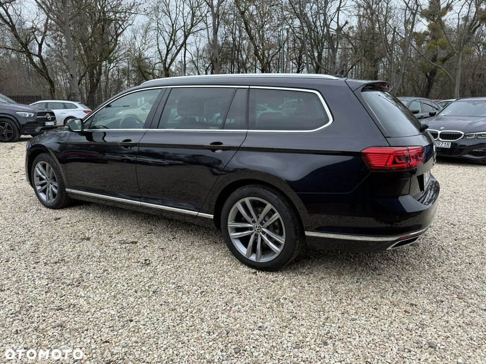 Volkswagen Passat - 20