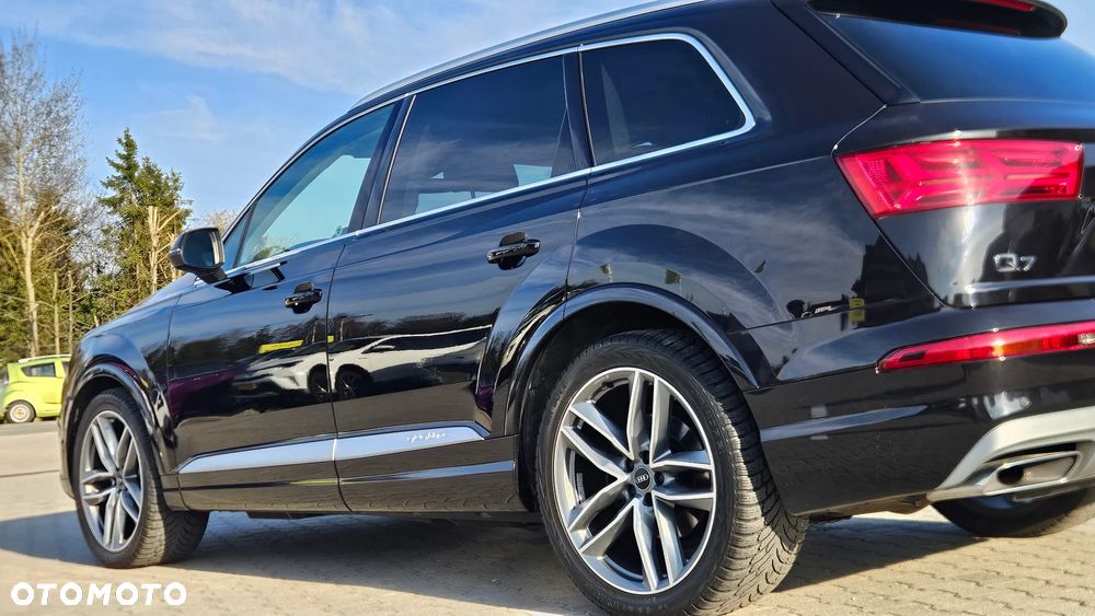 Audi Q7 50 TDI Quattro Tiptronic - 18