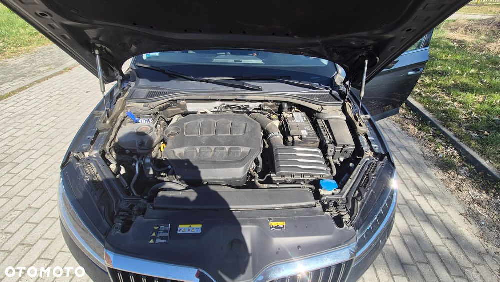 Skoda Superb 2.0 TSI Style DSG - 19