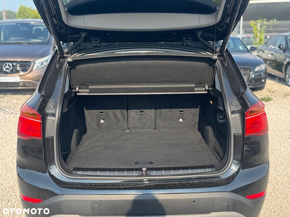 BMW X1 xDrive18d xLine - 22