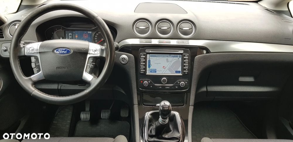 Ford S-Max - 19