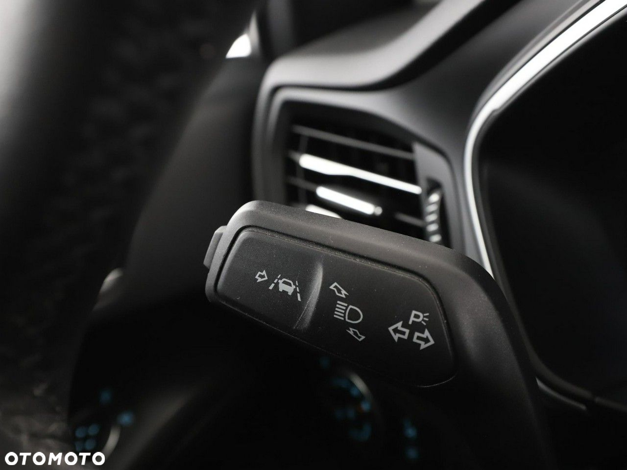 Ford Focus - 33