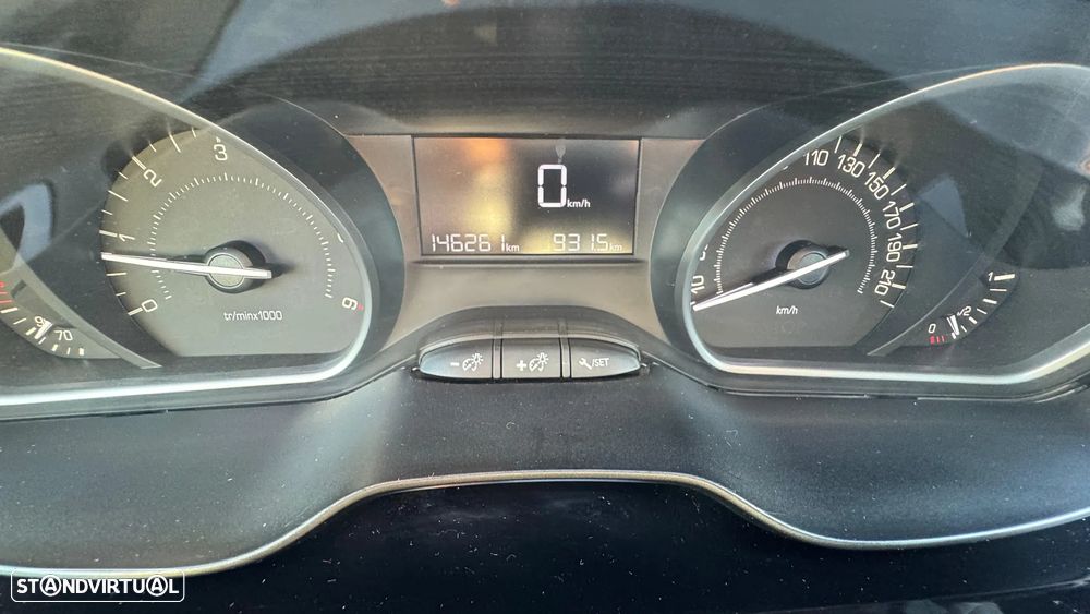 Peugeot 208 1.6 BlueHDi Style - 7